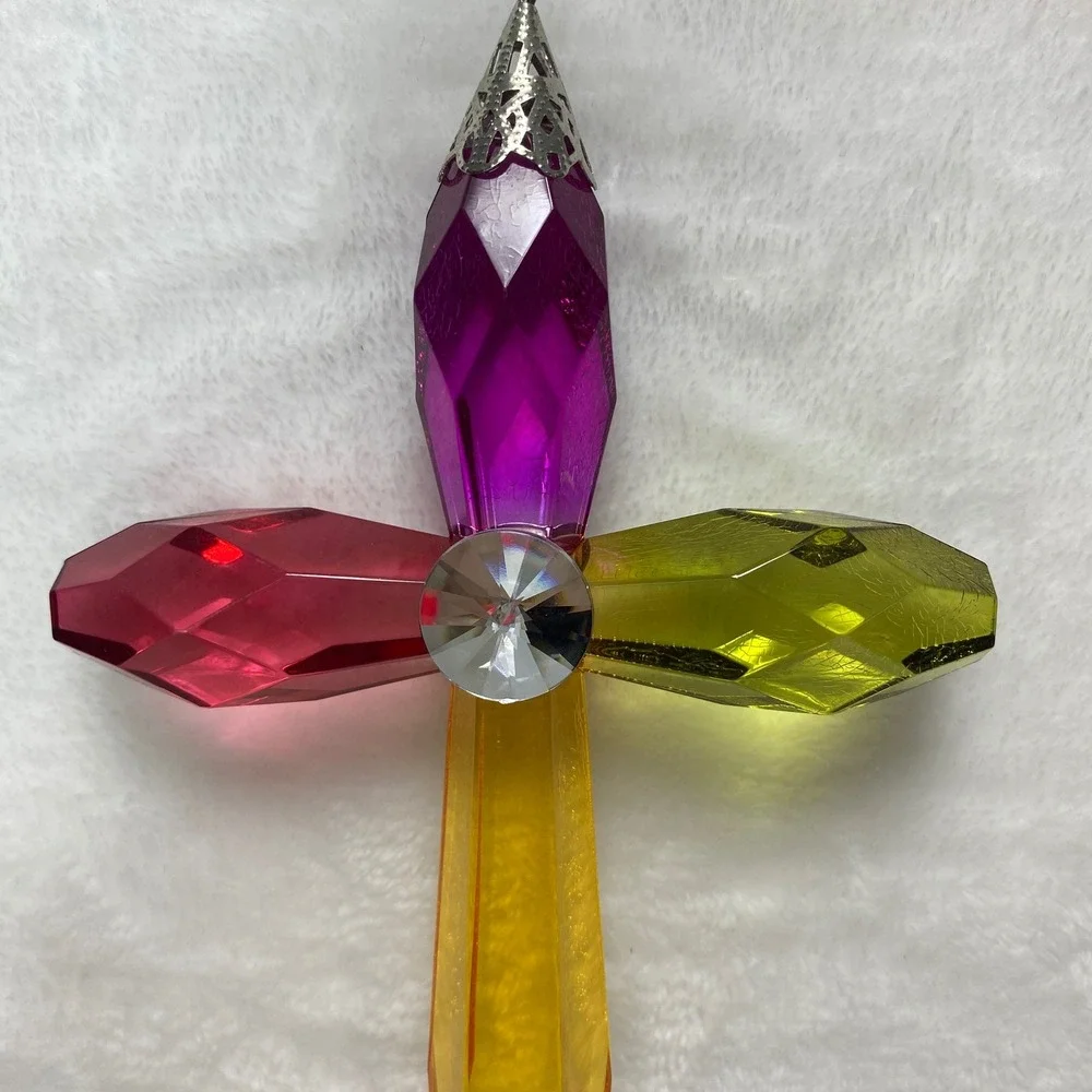 Crystal Expressions vibrant crystal